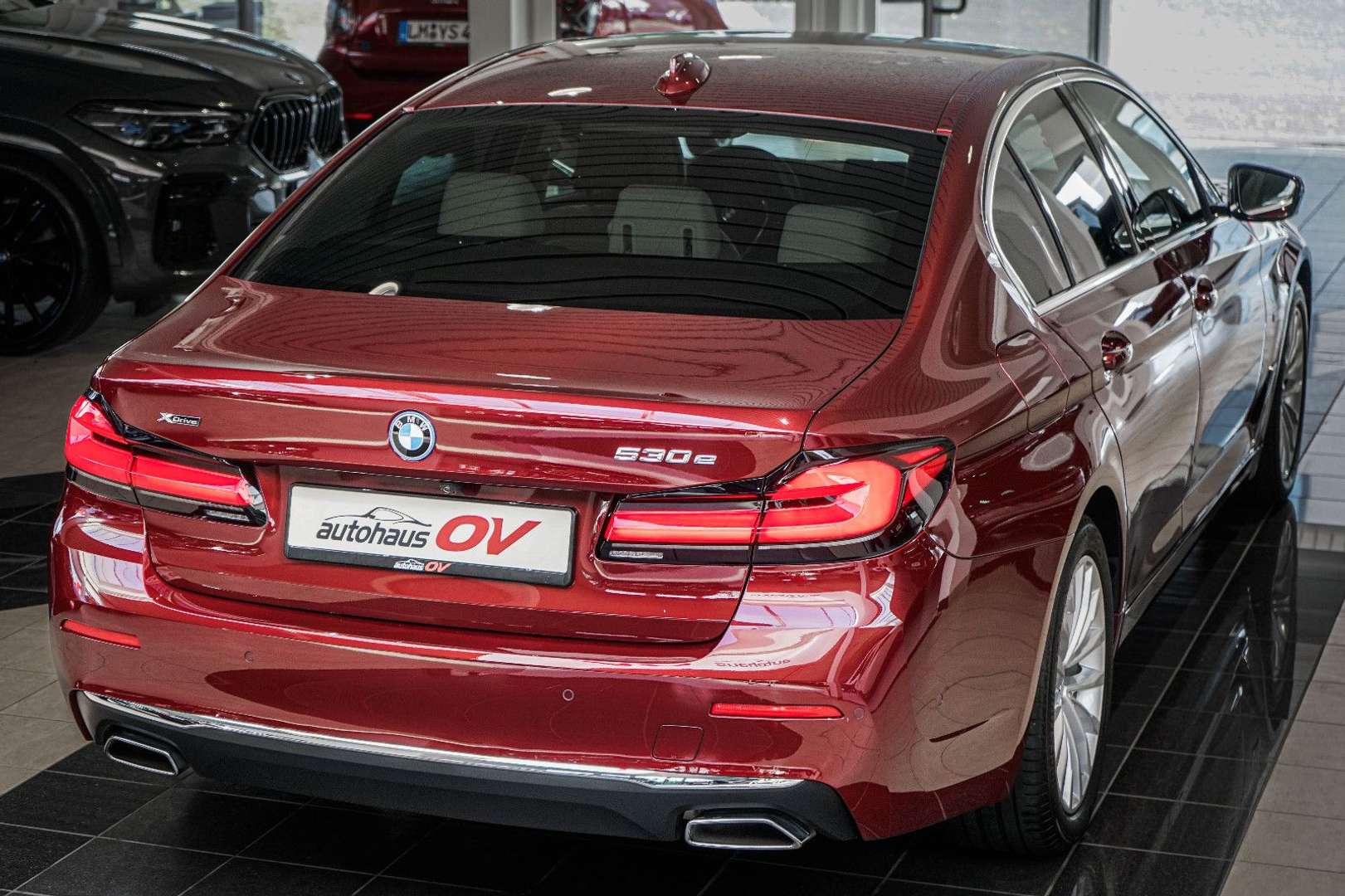 BMW Série 5 Individual 530e XDrive - 2022 - Joinsteer - #16