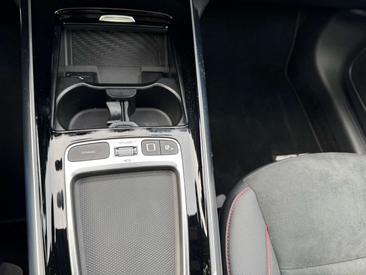 Mercedes GLA AMG Line — photo 15