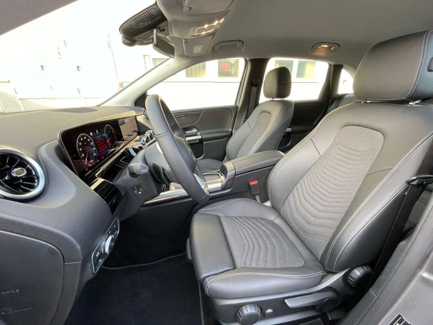 Mercedes Classe B 180 Business - 2024 - Joinsteer - #9