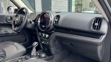Mini Countryman COOPER SE — photo 9
