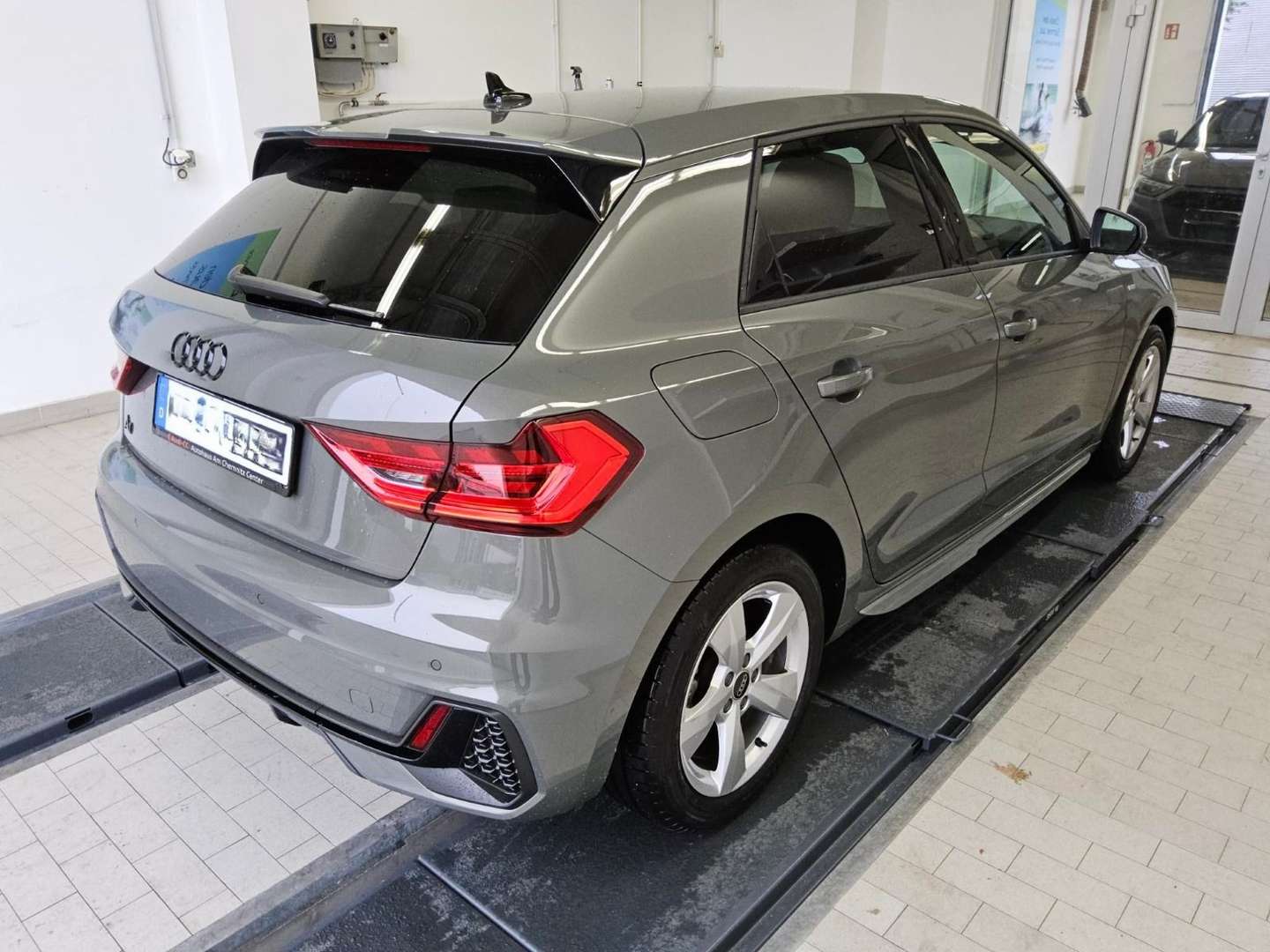 Audi A1 Sportback 1.0 TFSI S Line - 2023 - Joinsteer - #2