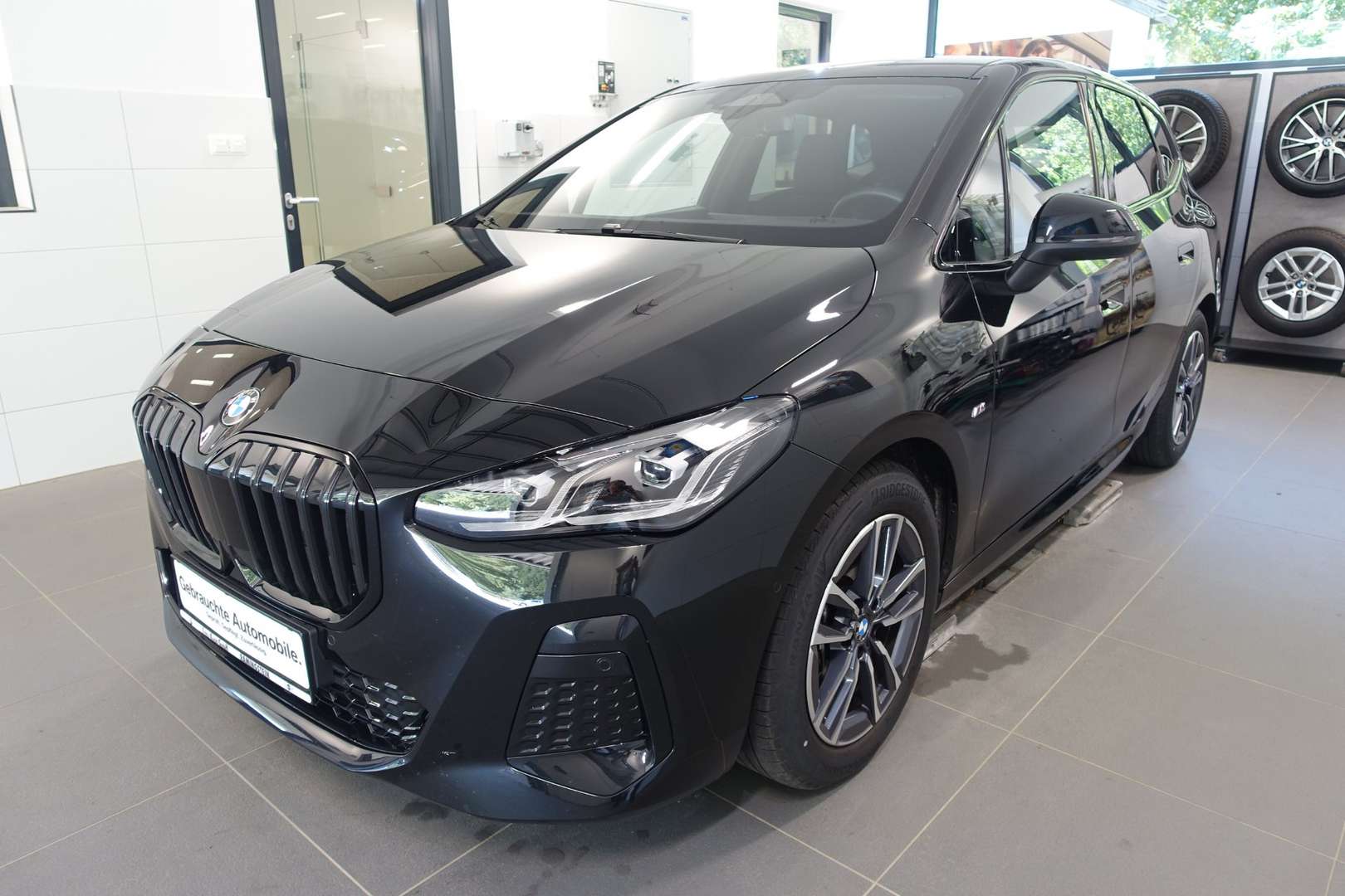 Stilvolle Bmw 218i Active Tourer Reifengrose Bilder1003337firyal15