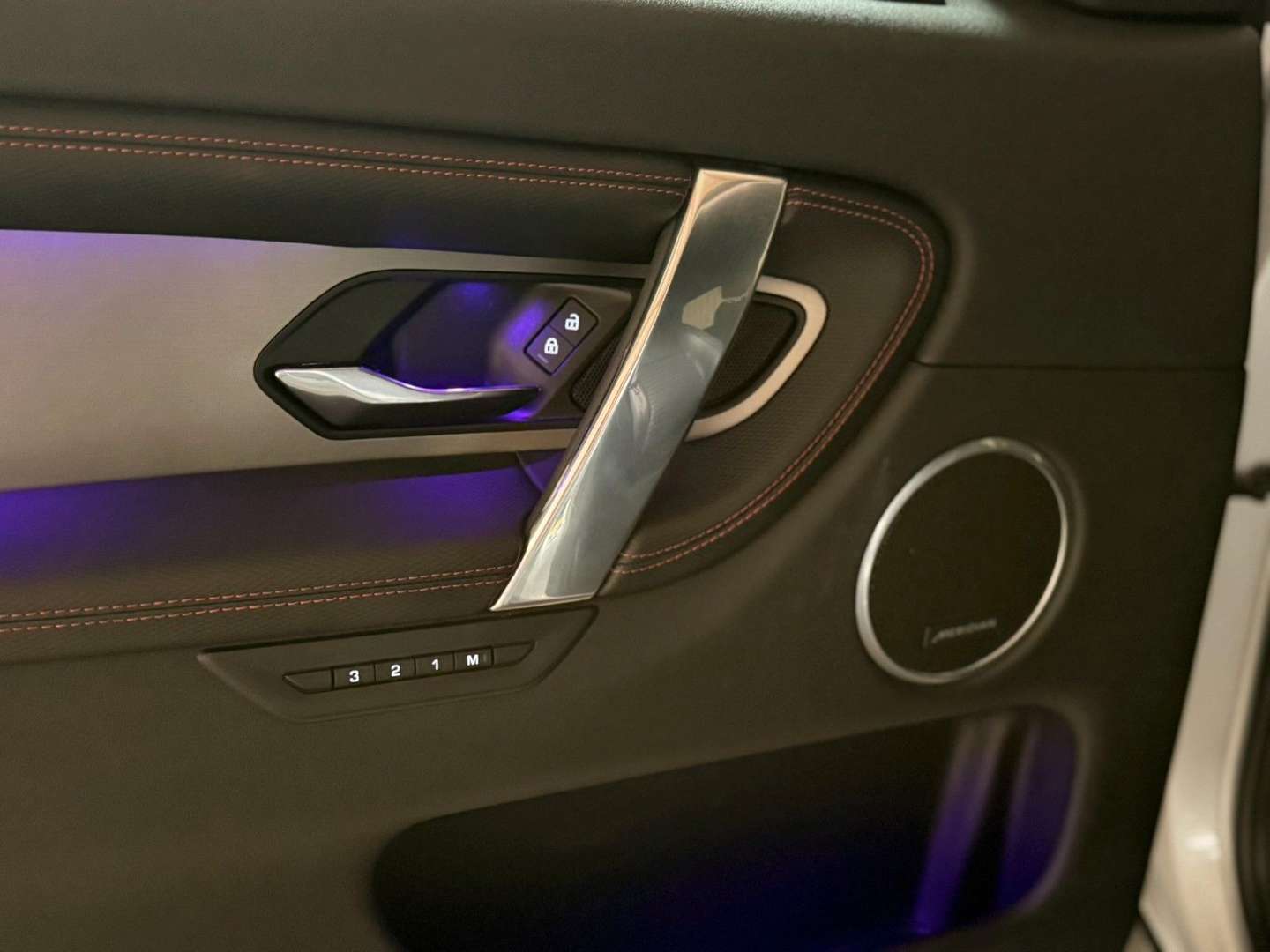 Land Rover Discovery Sport R-Dynamic HSE - 2023 - Joinsteer - #10