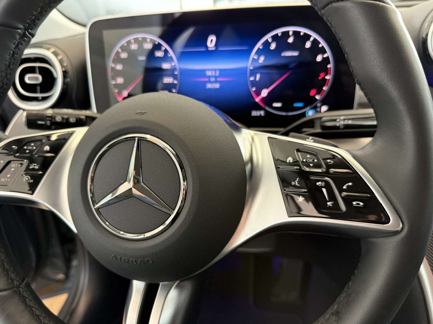 Mercedes Classe C 180 AVANTGARDE - 2024 - Joinsteer - #12