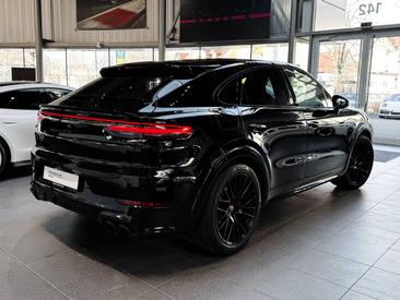Porsche Cayenne III GTS Coupé — photo 6