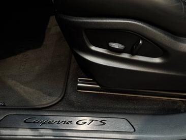 Porsche Cayenne III GTS Coupé — photo 14