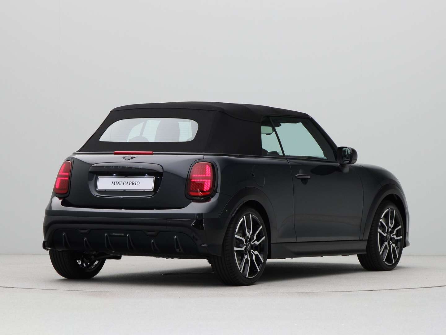 Mini Cabrio John Cooper Works - 2025 - Joinsteer - #11