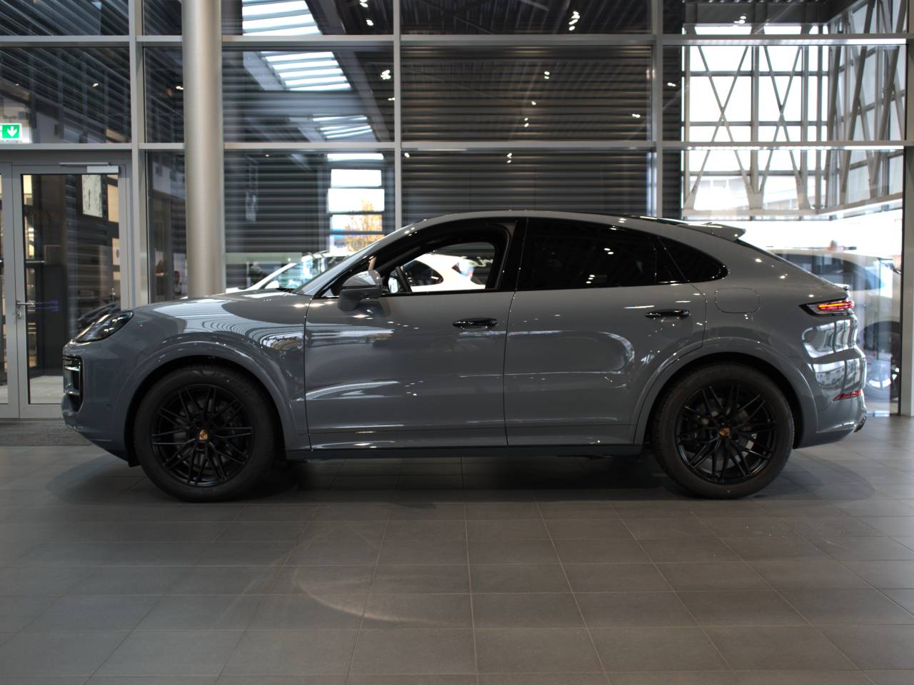 Porsche Cayenne III ph2 E-Hybrid Coupé - 2025 - Joinsteer - #2