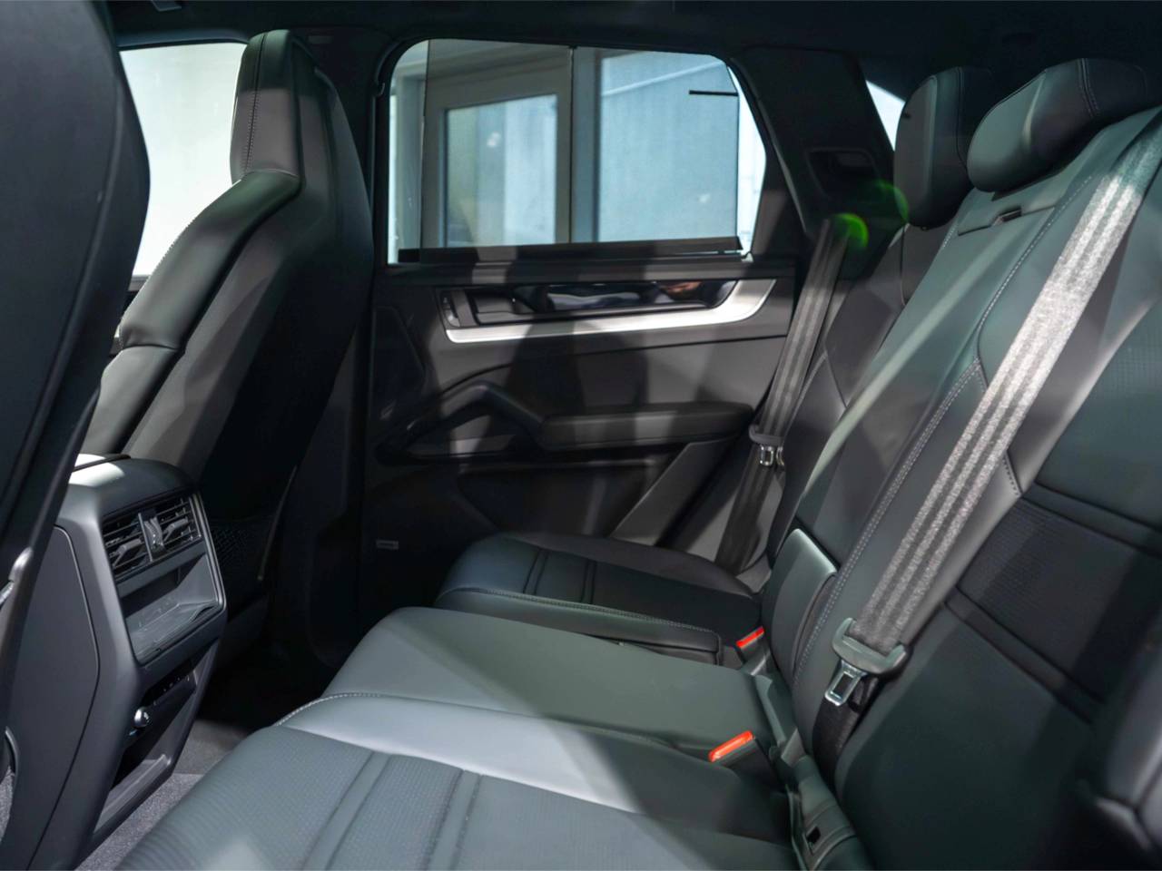 Porsche Cayenne III ph2 E-Hybrid - 2024 - Joinsteer - #15