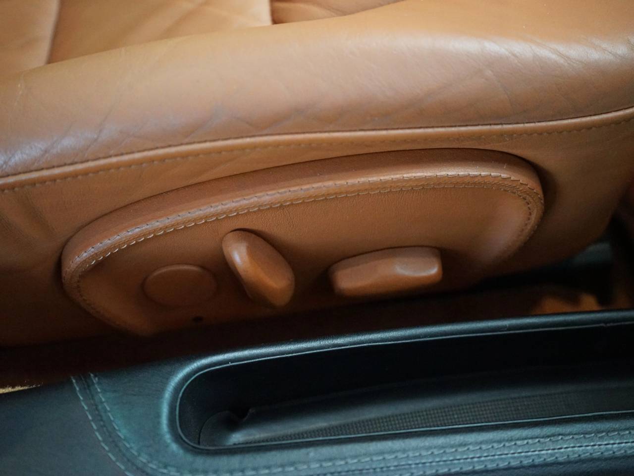 Porsche 996 I Carrera 4 Cabriolet - 2001 - Joinsteer - #36