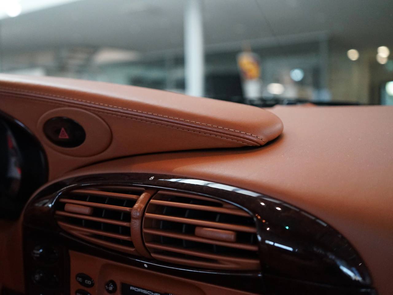 Porsche 996 I Carrera 4 Cabriolet - 2001 - Joinsteer - #42