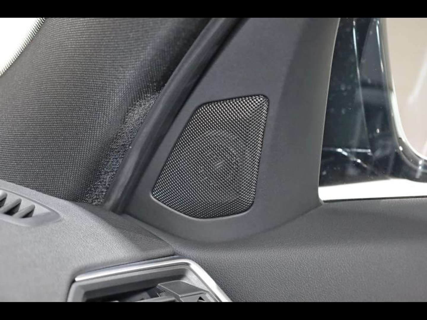 BMW Série 3 Berline M Sport 320e - 2023 - Joinsteer - #13