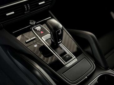 Porsche Cayenne III Coupé E-Hybrid — photo 10