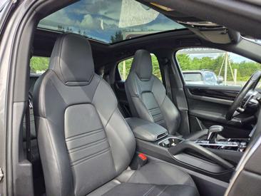 Porsche Cayenne III E-Hybrid — photo 11