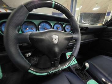 Porsche 993 Carrera Cabriolet — photo 11