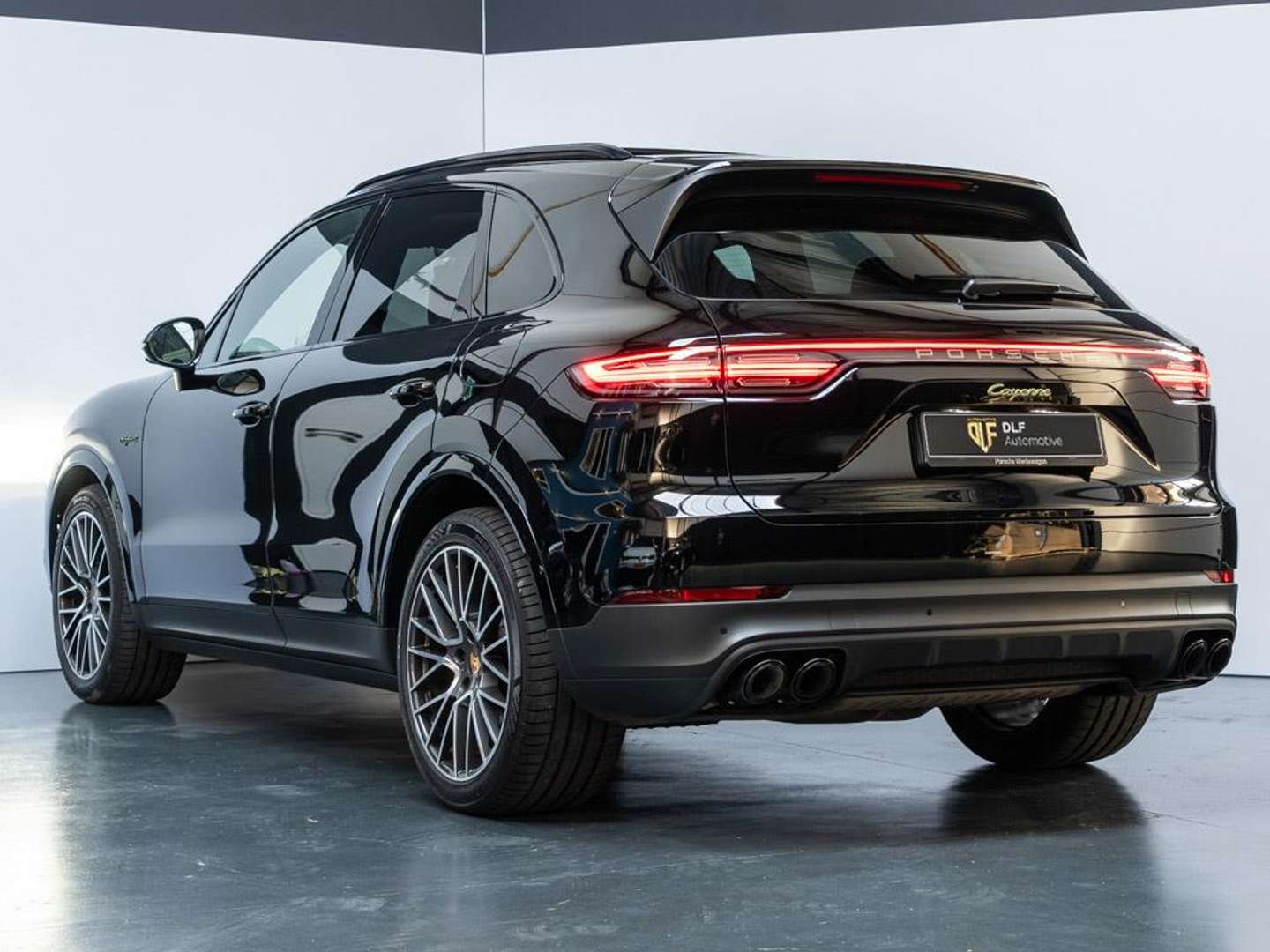 Porsche Cayenne III E-Hybrid Platinum Edition - 2022 - Joinsteer - #1