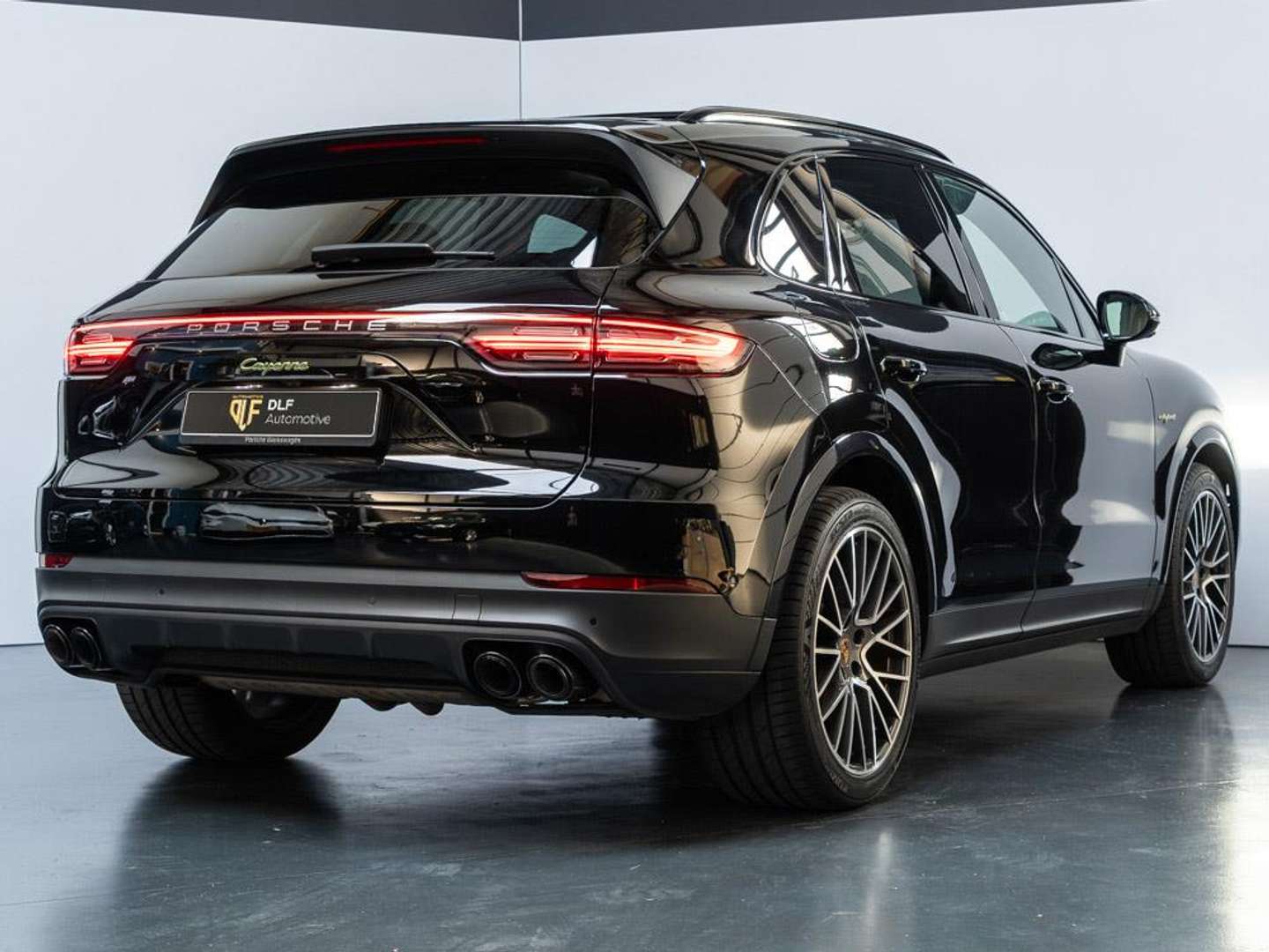 Porsche Cayenne III E-Hybrid Platinum Edition - 2022 - Joinsteer - #4