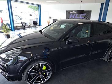 Porsche Cayenne III E-Hybrid Coupé — photo 2