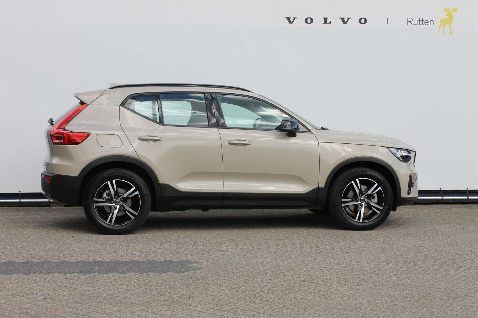 Volvo XC40 B4 Plus - 2025 - Joinsteer - #3