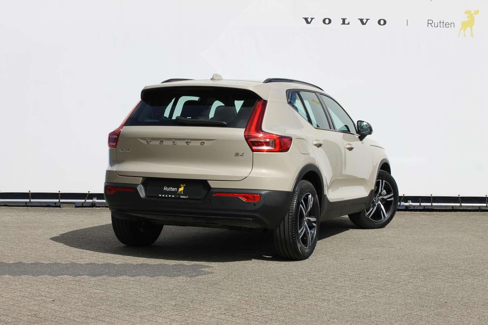 Volvo XC40 B4 Plus - 2025 - Joinsteer - #4