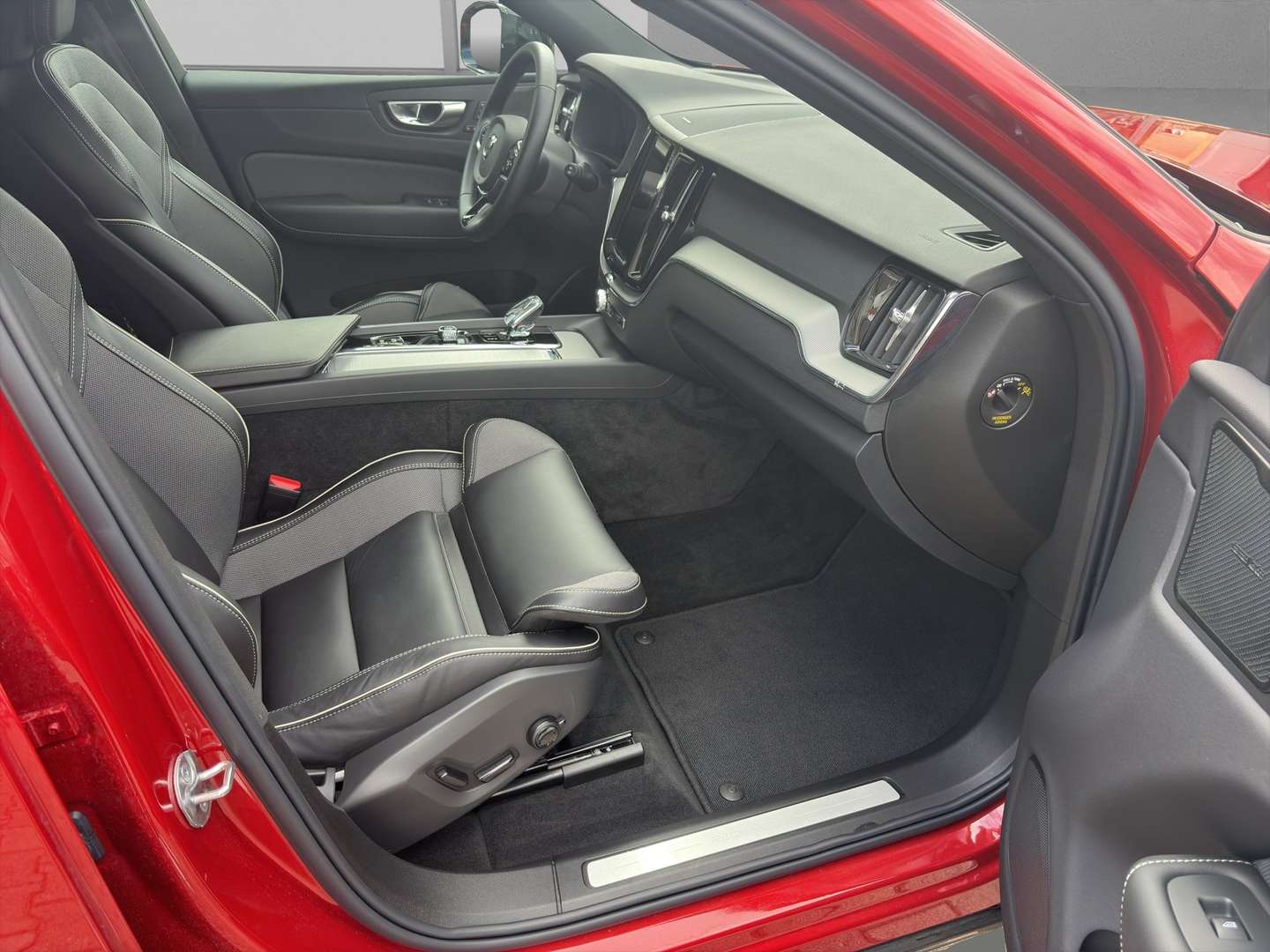 Volvo XC60 T8 Recharge Plus - 2023 - Joinsteer - #9