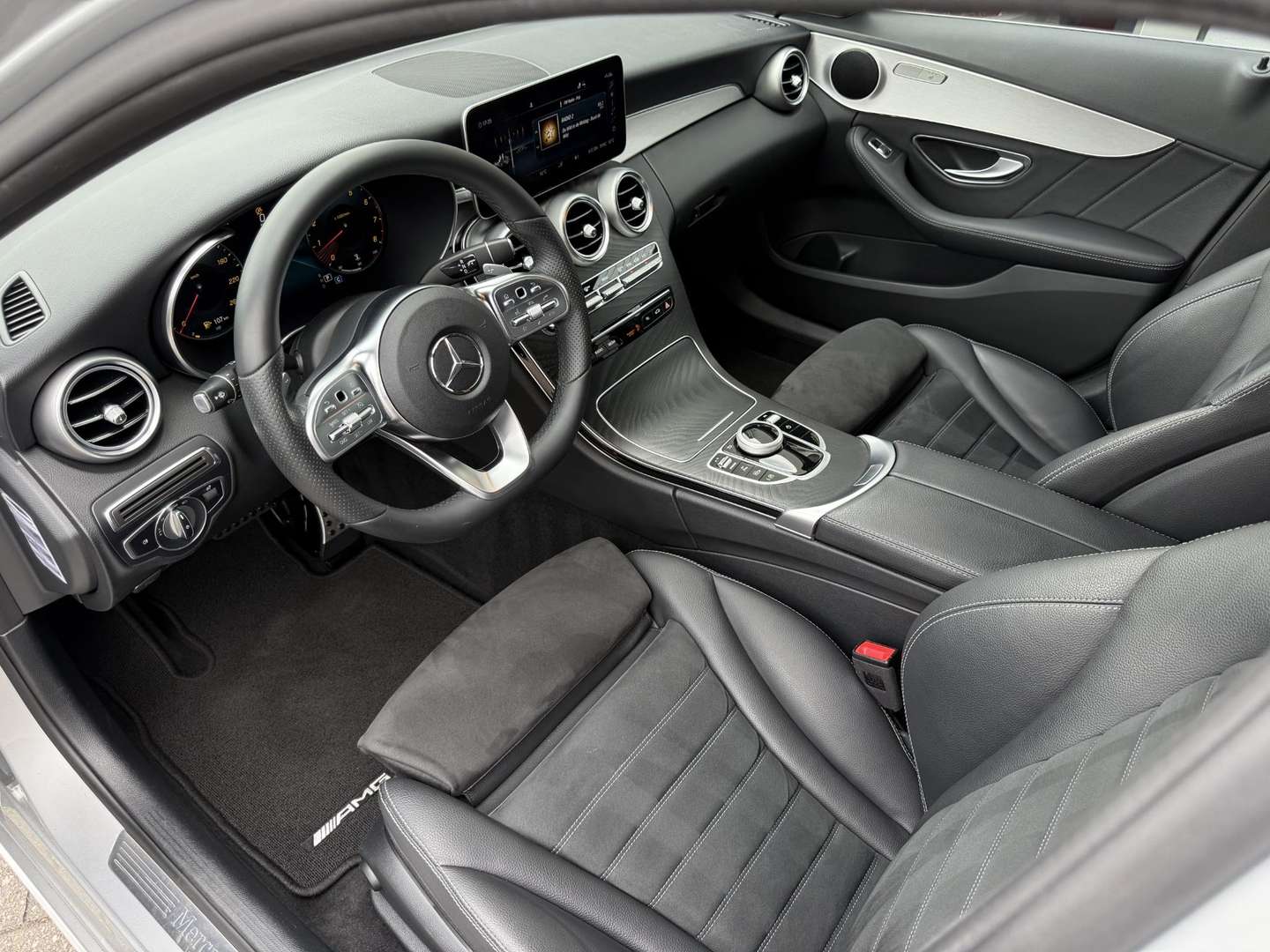 Mercedes Classe C 180 AMG-Line - 2018 - Joinsteer - #2