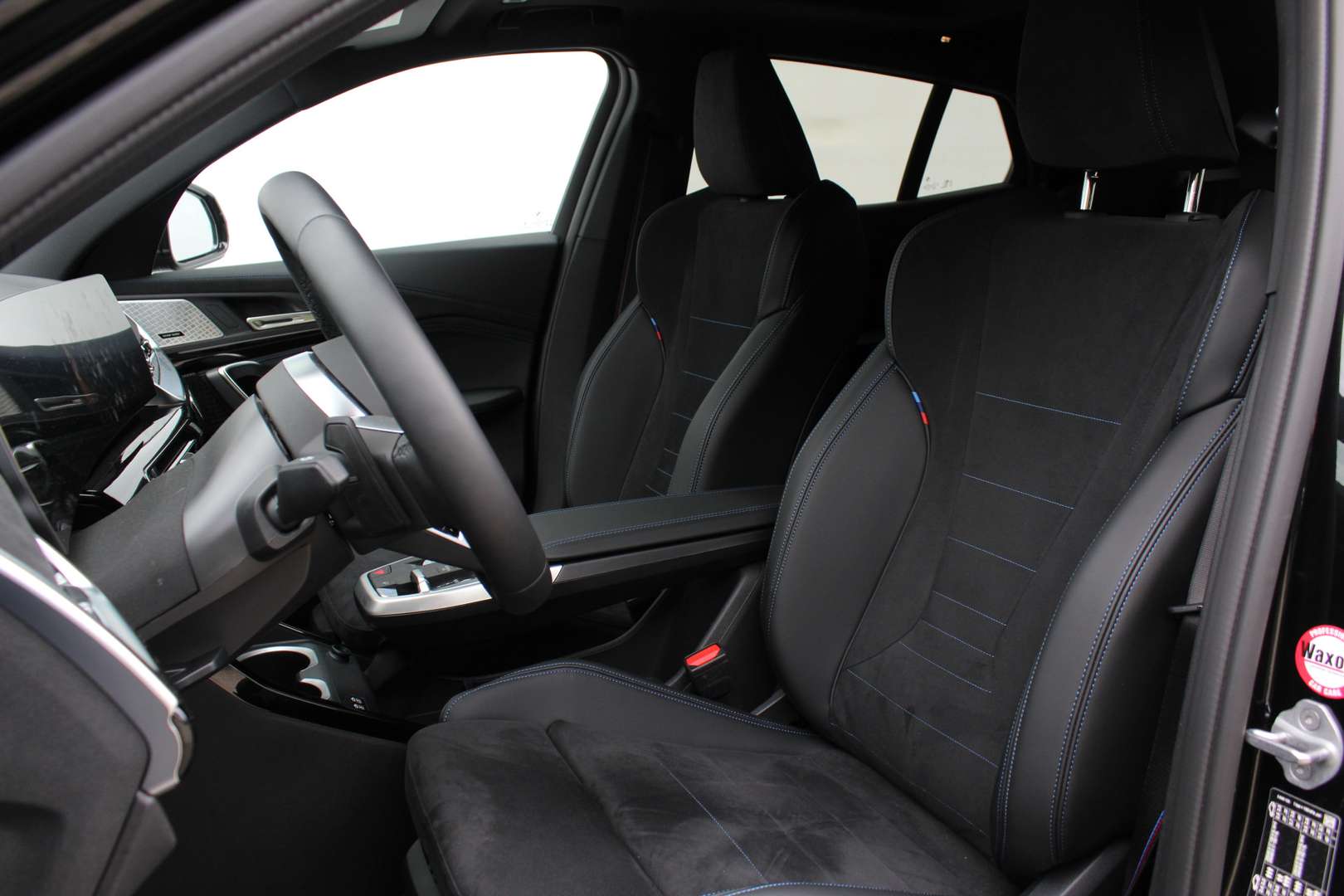 BMW IX2 M Sport EDrive20 - 2025 - Joinsteer - #4