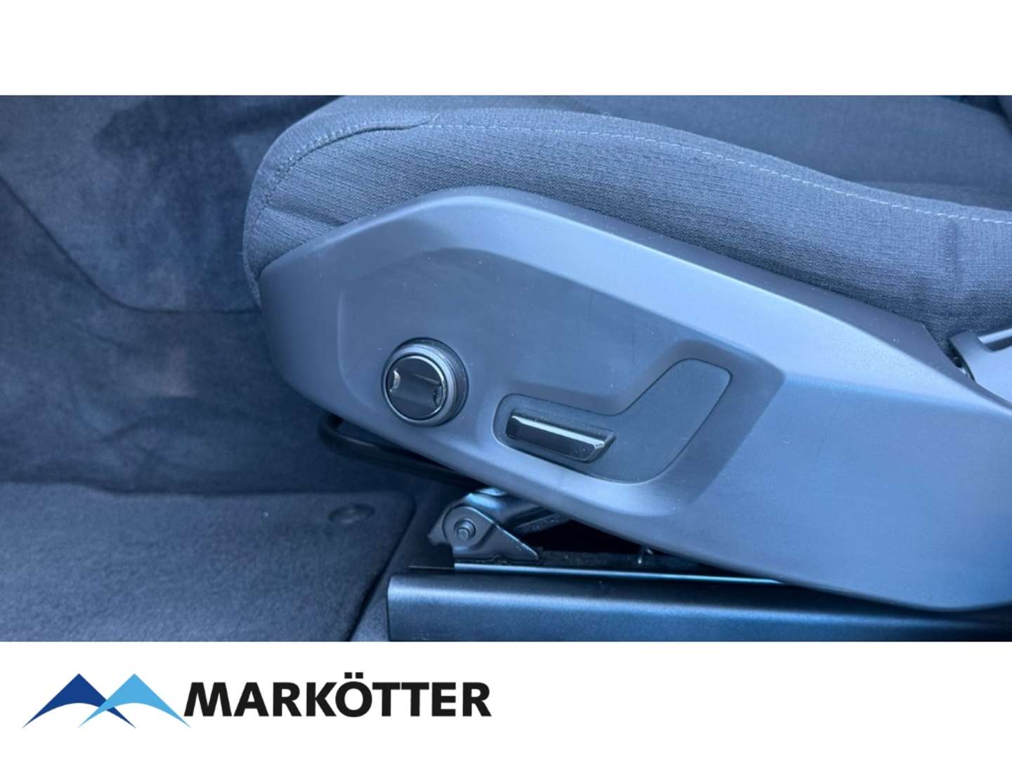 Volvo XC60 B4 Momentum - 2022 - Joinsteer - #11