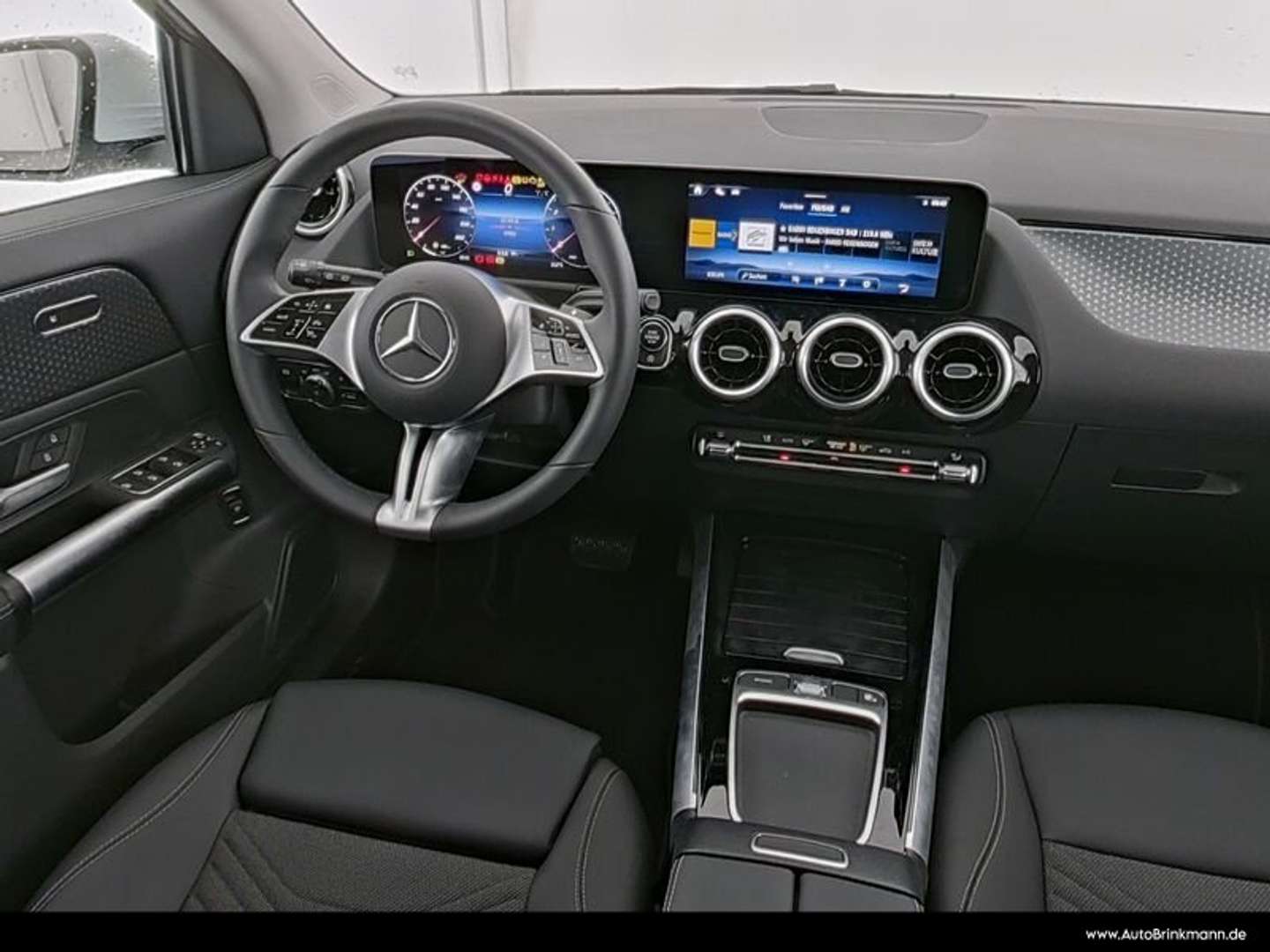 Mercedes GLA 180 Advanced - 2024 - Joinsteer - #4
