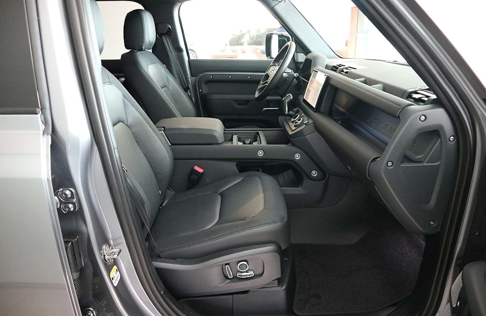 Land Rover Defender 130 X-Dynamic SE D300 - 2023 - Joinsteer - #6