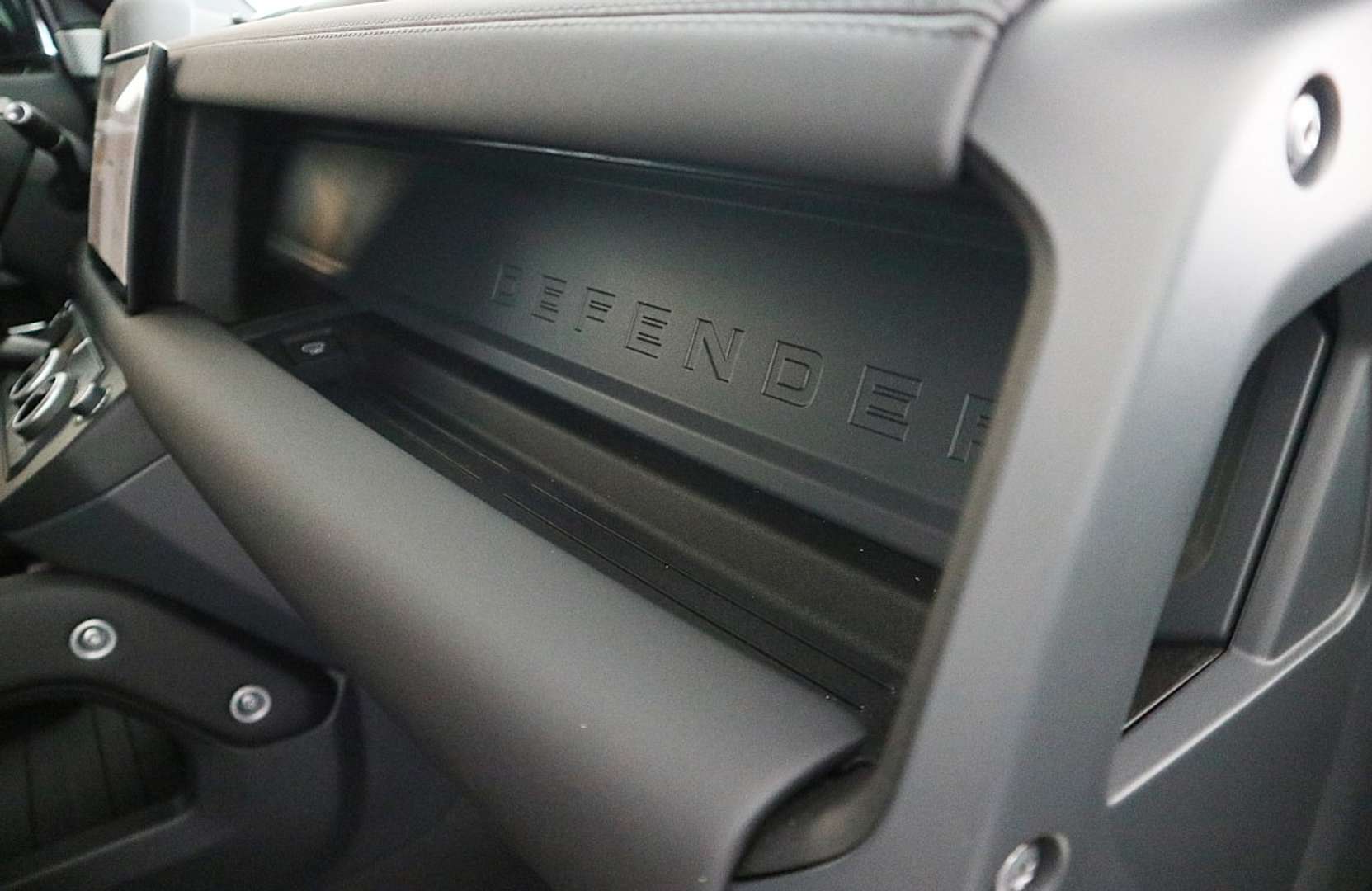 Land Rover Defender 130 X-Dynamic SE D300 - 2023 - Joinsteer - #9