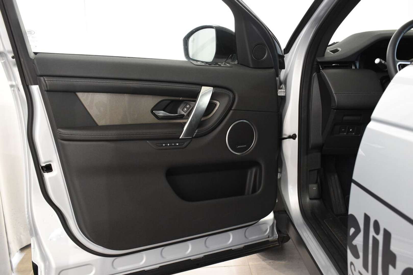 Land Rover Discovery Sport R-Dynamic SE P300e - 2023 - Joinsteer - #9