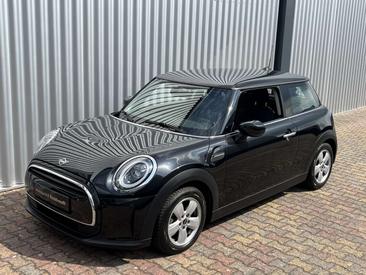 Mini Cooper Essential One — photo 3