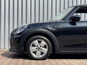Mini Cooper Essential One — photo 4