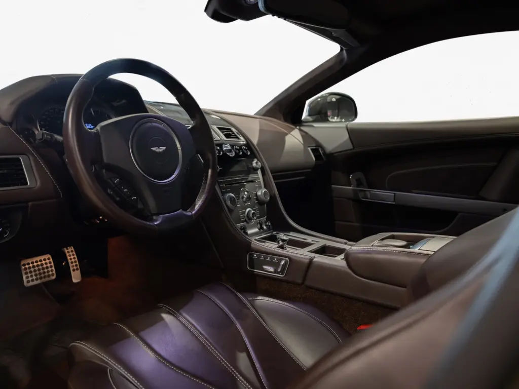 Aston Martin DB9 Coupe 5.9 - 2015 - Joinsteer - #3