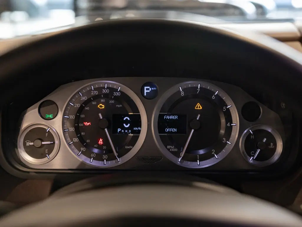 Aston Martin DB9 Coupe 5.9 - 2015 - Joinsteer - #6