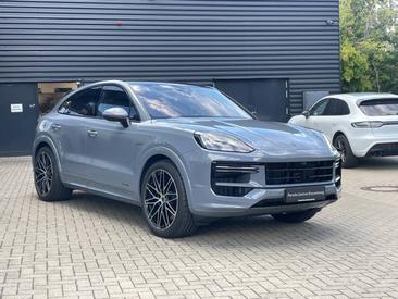 Porsche Cayenne III Turbo E-Hybrid Coupé — photo 9