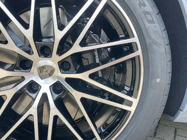 Porsche Cayenne III Turbo E-Hybrid Coupé — photo 11