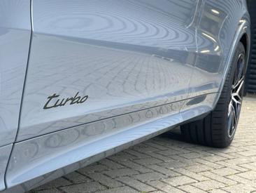 Porsche Cayenne III Turbo E-Hybrid Coupé — photo 12