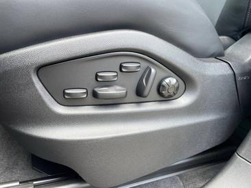 Porsche Cayenne III Turbo E-Hybrid Coupé — photo 21