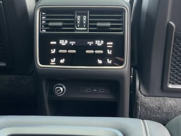 Porsche Cayenne III Turbo E-Hybrid Coupé — photo 34