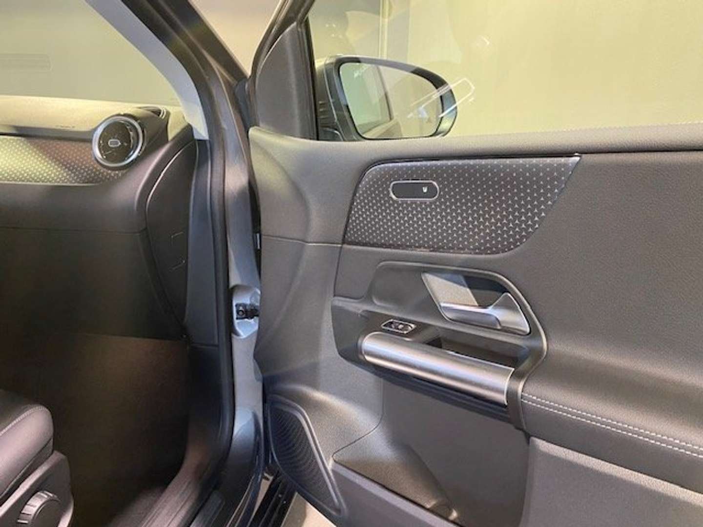 Mercedes Classe B 200 Progressive - 2024 - Joinsteer - #11