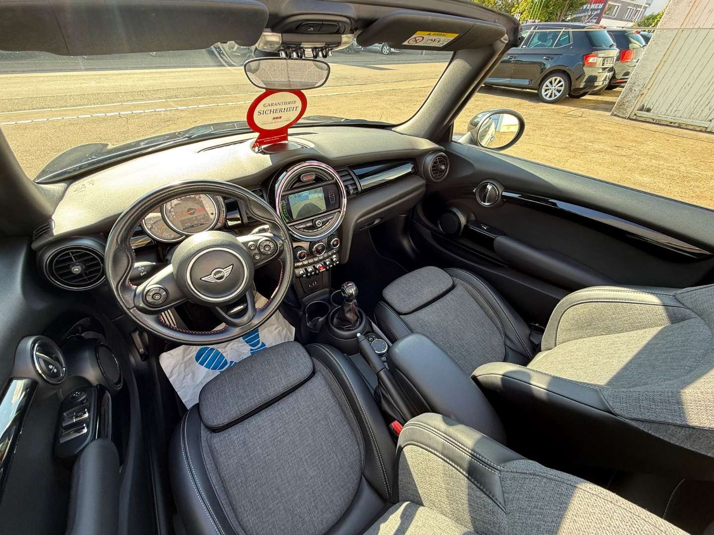 Mini Cabrio John Cooper Works - 2018 - Joinsteer - #11