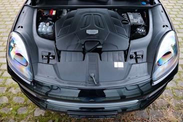 Porsche Cayenne III S Coupé — photo 29