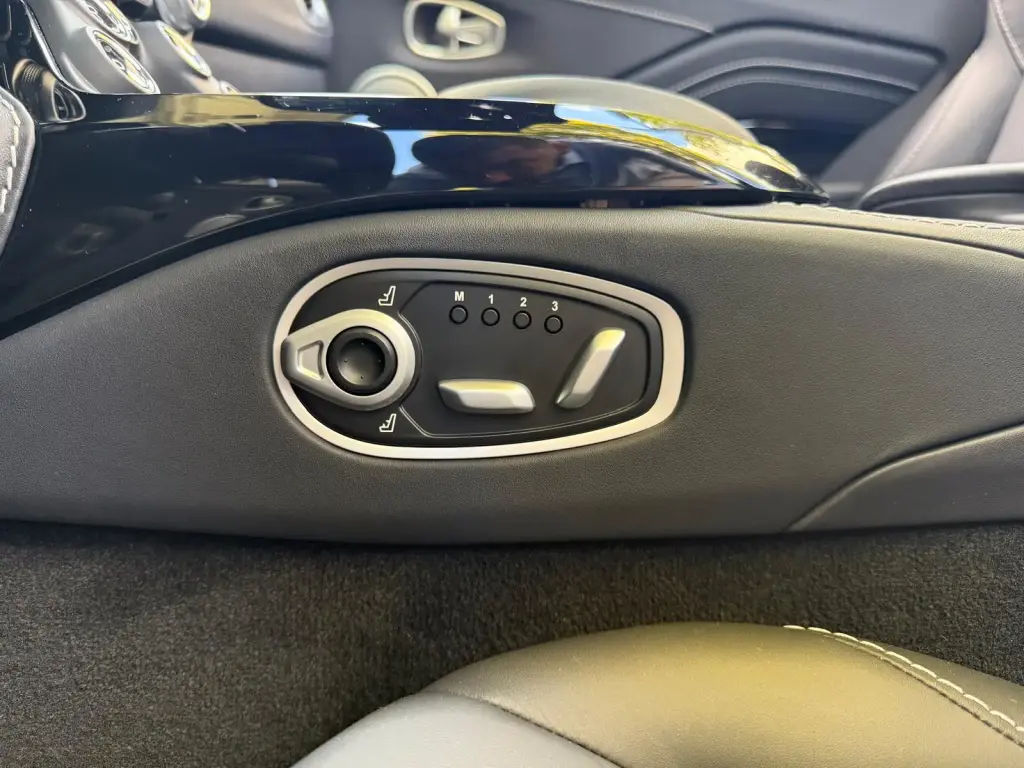 Aston Martin Vantage (2019-23) Vantage Roadster 4.0 - 2022 - Joinsteer - #31