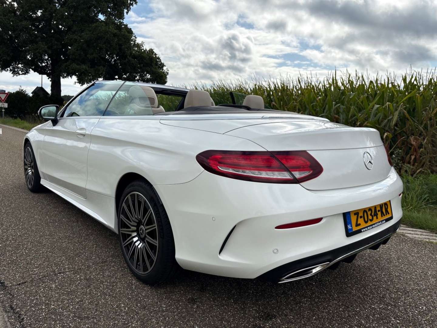 Mercedes Cabrio 200 AMG Line - 2022 - Joinsteer - #3