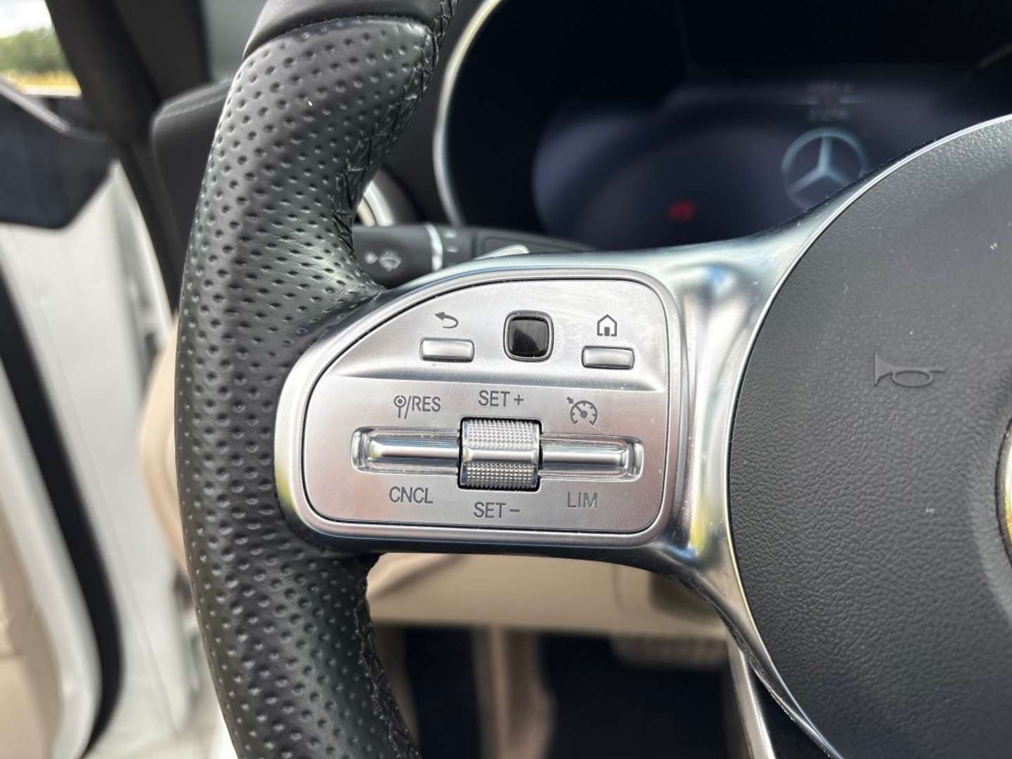 Mercedes Cabrio 200 AMG Line - 2022 - Joinsteer - #8