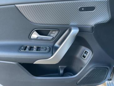 Mercedes Classe A 180 PROGRESSIVE — photo 3