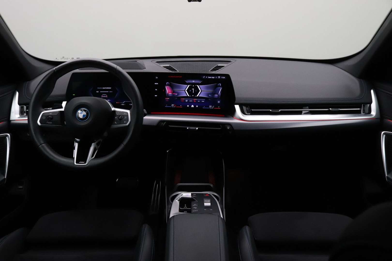 BMW IX1 EDrive20 - 2024 - Joinsteer - #3