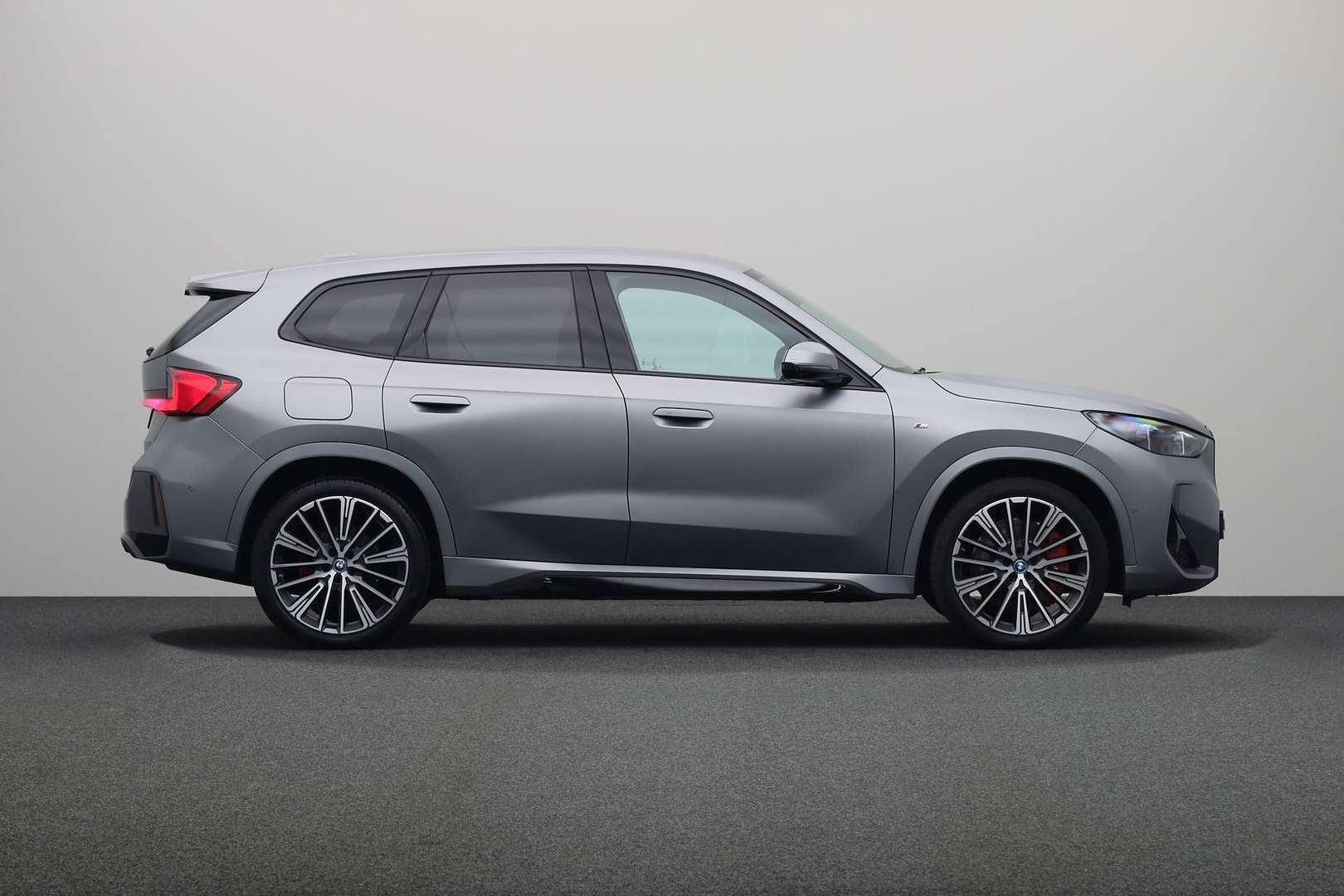 BMW IX1 EDrive20 - 2024 - Joinsteer - #8